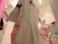 Sp2316#A hidden camera in the changing room gives us many pleasant moments. The video shows 