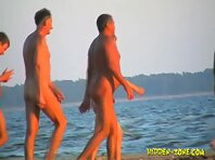Nu1042#Nude beach hidden cam