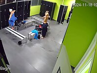 Lo1062#Spycam in locker room