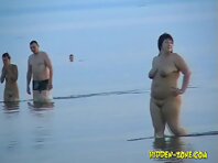 Nu1016#Voyeur video from nude beach