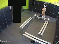 Lo1046#Spycam in locker room