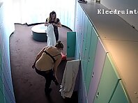 Lo1015#Spycam in locker room
