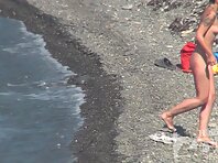 Nu1439#In place of the departed in the frame there are other girls. They are happy to plunge