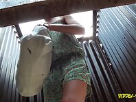 Bc1416#Young girl shows her round ass in the beach cabin!