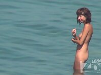 Nu1446#Another beauty undressed and gave us the opportunity to admire her nakedness. It is l