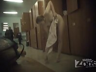 Lo1136#A young girl after a shower! She demonstrates us her charms