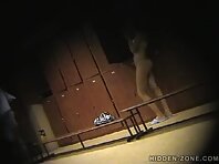Lo27#Voyeur video from locker room