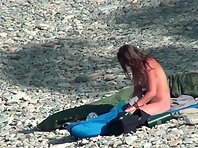 Nu1911#The naked beauty walks along the beach. She has a good figure and cute breasts and sh