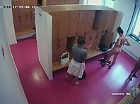 Lo2033#Again there are a lot of women in the locker room and again we are happy to examine t