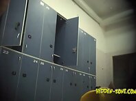 Lo1034#Voyeur video from locker room