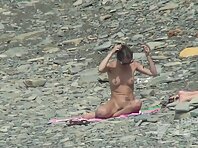 Nu2159#Naked beauties bathe and walk on the beach, their tanned bodies are superb! Elastic a