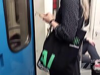 Up3034#Our cameraman spent a long time preparing and finally managed to catch her shaved cro