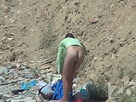 Nu1307#A young pretty woman basking on the sun spread wide their beautiful legs. Our hidden 