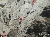 Nu1219#Naked woman with two men float an inflatable boat from the cliff. We can consider her