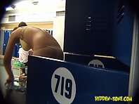 Lo867#Voyeur video from locker room