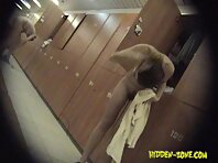 Lo920#Voyeur video from locker room
