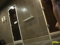 Sh883#A woman with beautiful shaved by a pussy wiped off after a shower!