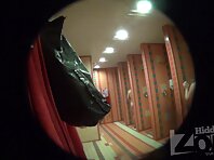 Sh935#Tanned babe with big tits takes a swimsuit right in front of our camera in the basin 