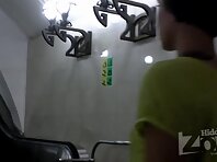 Up2091#Slender brunette in a green sundress. Get excellent shots shaved crotch in blue short