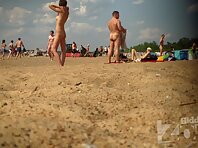 Nu1311#Young naked babe got into the frame of our hidden camera. The girl does not know that