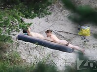 Nu1941#Another couple spends time away from people. After bathing, the girl makes a blow to 