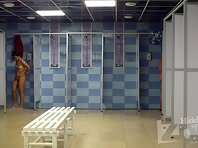 Sh1316#Naked girls and women to lather and wash in the shower after the pool. In the women's