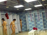 Sh1353#In the women's shower installed hidden Hidden cam shower. None of the women did not r