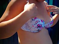 Bc2832#Spying in the beach cabin