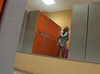 Lo987#Voyeur video from locker room