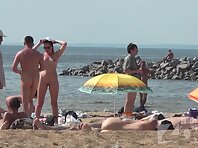 Nu1327#Voyeur video from nude beach