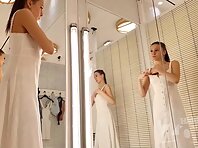 Sp2512#Finally, the long-awaited moment came - the girl took off her bra. The chest is not v