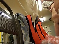 Lo1297#Women wiped off after the pool. One of them shows us the hair on her pussy. Great voy