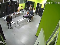 Lo1057#Spycam in locker room